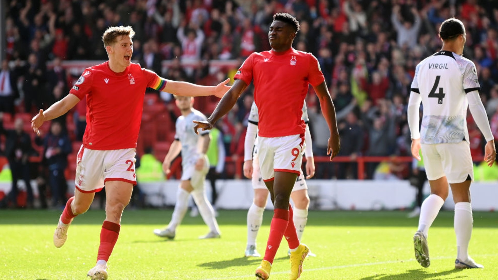 豪門依然不 豪門依然不